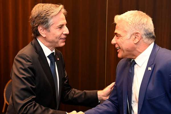 Saudi Arabia Mulling Trilateral Meeting With US And Israel, MBS Advisor
