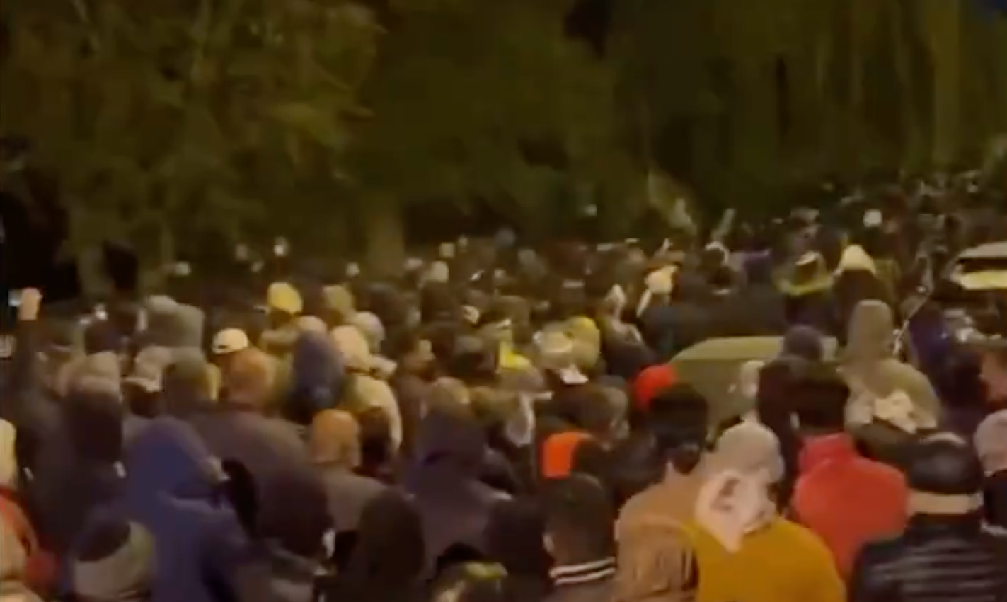 تظاهرات گسترده مردم مهاباد در پیشواز پیکر فایق مام قادری