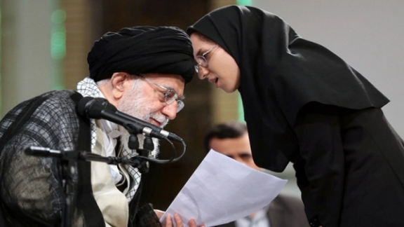 خامنهای به توان زنان برای ایجاد تغییر واقف است