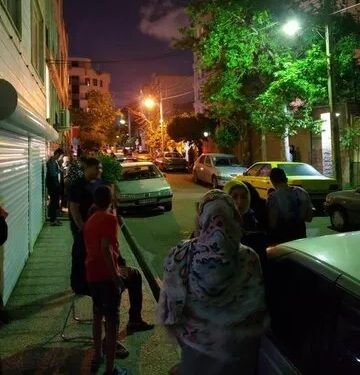 شهروندان پس از زلزله تهران: فکر کردیم آمریکا و اسرائیل حمله کردند