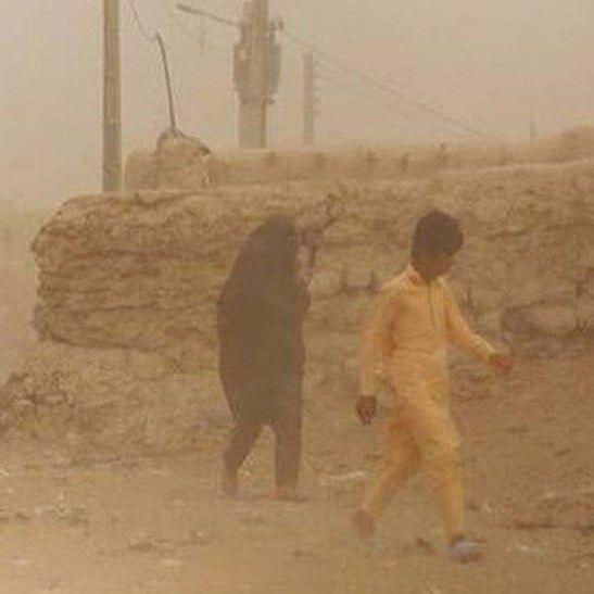 وزارت بهداشت: سلامت ۵۳۰ هزار نفر از مردم سیستان و بلوچستان تحت تاثیر گردوغبار قرار گرفته