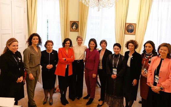 وزیران خارجه زن: در کنار مبارزه زنان و مردان دلیر ایران برای آزادی ایستادهایم