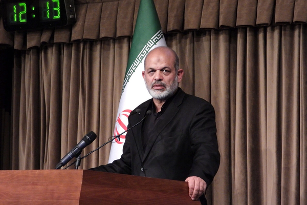 بدون اعلام رسمی، احمد وحیدی به عنوان جانشین ستاد کل نیروهای مسلح منصوب شد