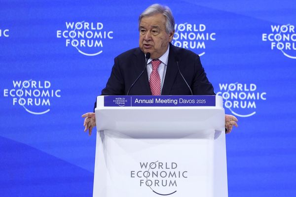 UN chief urges Iran to renounce nuclear weapons