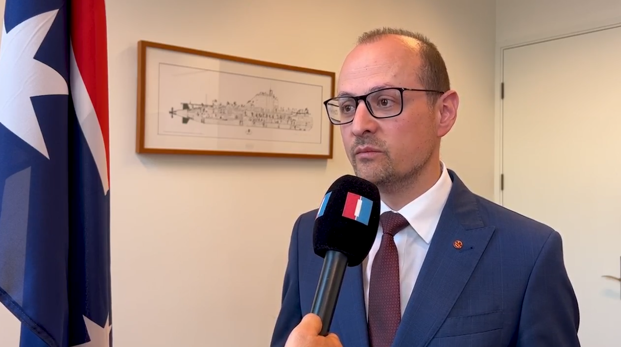 ‘Australia is very much by your side,’ senator tells Iranians after Senate motion