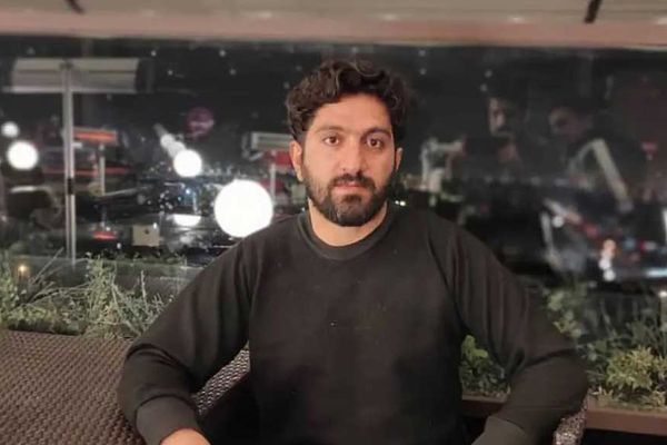Last Minute Calls To Save Two Political Prisoners In Iran From Hanging