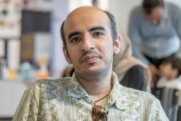 A single dot under Khamenei's tweet gets Iranian blogger long jail term
