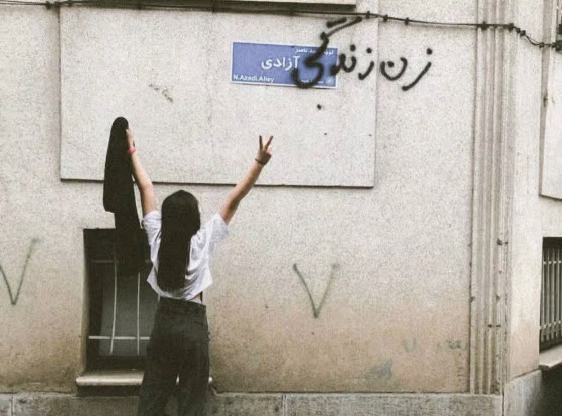 شماری از زندانیان سیاسی سابق و فعالان زن نسبت به تخریب زنان مبارز و زندانی هشدار دادند