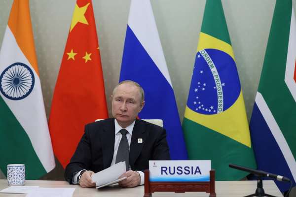 As Putin Arrives In Tehran, Hardliners See It As An Anti-West Move