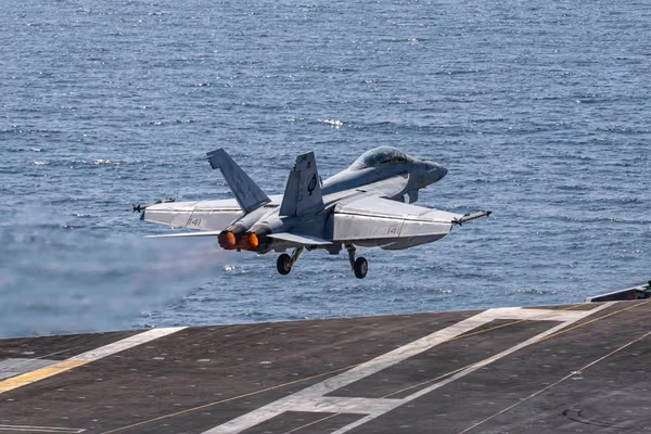 رویترز: جنگندههای اسرائیلی در مسیر رفت ایران و در بازگشت لبنان را هدف گرفتند