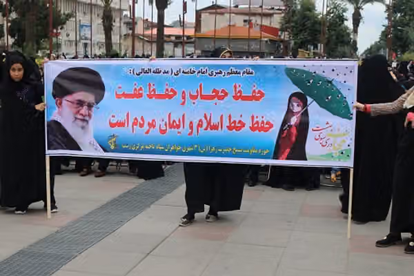 روزنامه کیهان: عریاننمایی در خیابانهای تهران حتی موجب انزجار افراد غیرمذهبی شده است