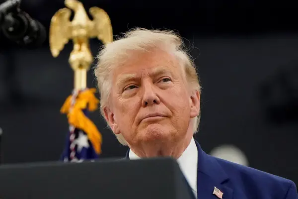 Trump tells Iran to ‘behave’ as US eases oil sanctions