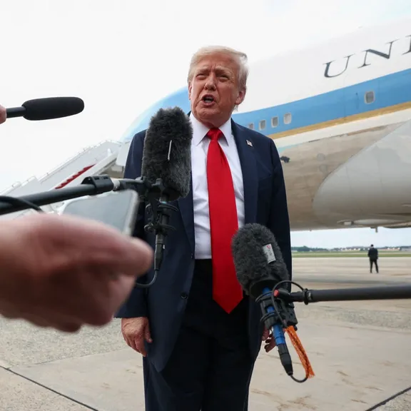 ترامپ: خلبانها گفتند هیچ رییسجمهوری جرات حمله به تاسیسات هستهای ایران را نداشت