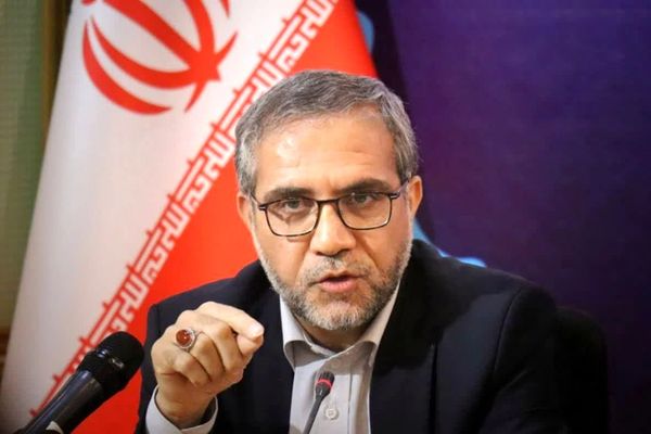 برلماني إيراني: علينا الاستفادة من جيراننا وأفريقيا وأميركا اللاتينية لمواجهة ترامب