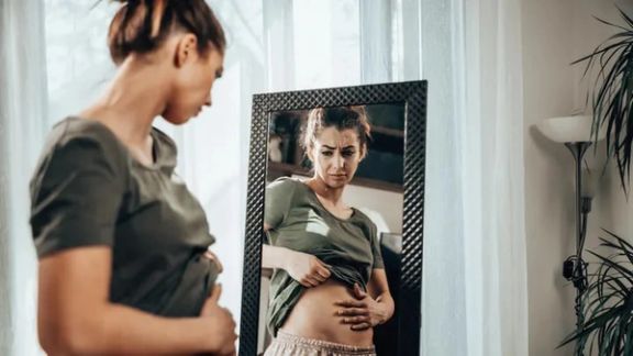 چرا نفخ میکنیم و چه راهکارهایی برای بهبود این عارضه وجود دارد؟