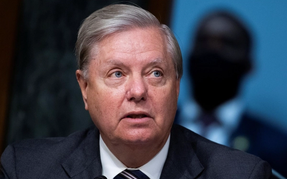 السيناتور ليندسي غراهام:يجب استهداف مصافي النفط الإيرانية إذا تدخل حزب الله في الحرب