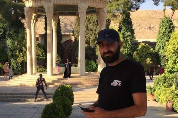 سجينان سياسيّان: المرشد الإيراني "زعيم عصابة" يقتل ليستمر في الحكم