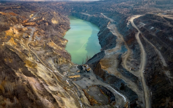 رویترز: ترامپ ممکن است به دنبال توافقی سادهشده درباره منابع معدنی اوکراین باشد