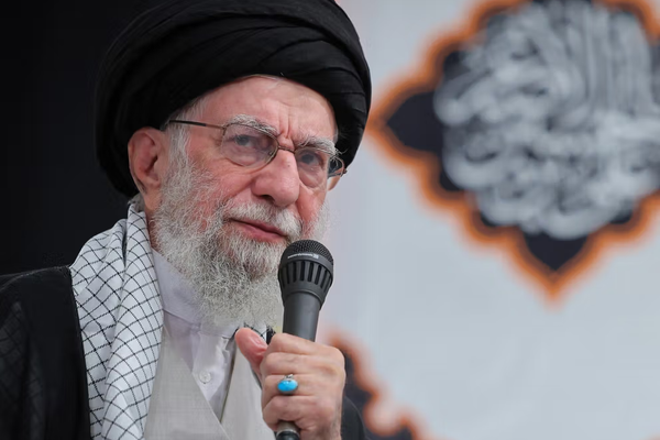 هاجم مؤيدي المفاوضات مع واشنطن.. خامنئي: العداء الأميركي لإيران "جوهري وغير قابل للحل"