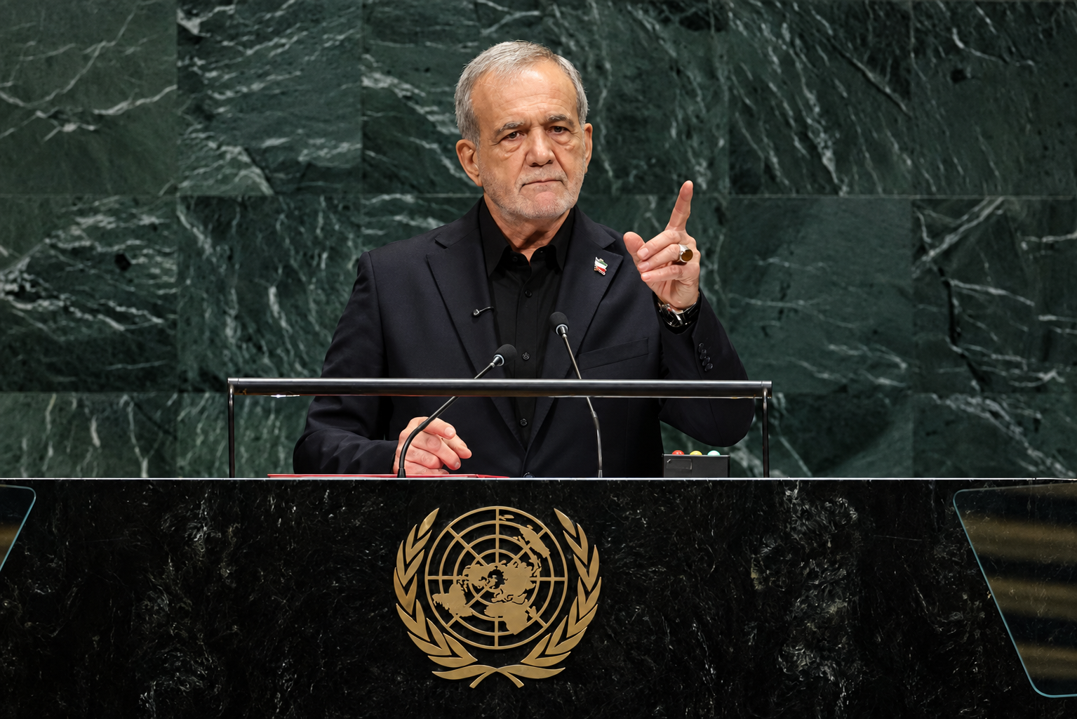 نظرتان درباره سخنان پزشکیان پیرامون انقلاب ملی در سخنرانی سازمان ملل چیست؟ 