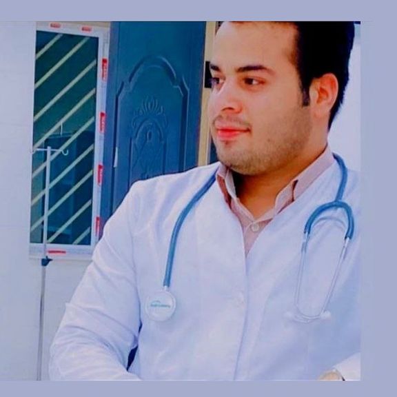 اتهم بمعالجة جرحى الانتفاضة..مقتل طبيب إيراني نتيجة التعذيب بقسم للشرطة بعد إعادة اعتقاله