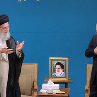 مسؤول إعلامي إيراني: خامنئي أصدر توجيهات للحكومة بشأن "الحجاب الإجباري"