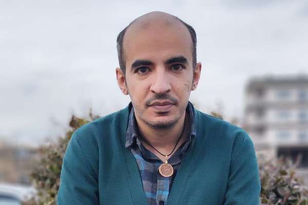 "وول ستريت جورنال": اعتقال شنبه زاده أظهر مدى خوف النظام الإيراني من الشعب