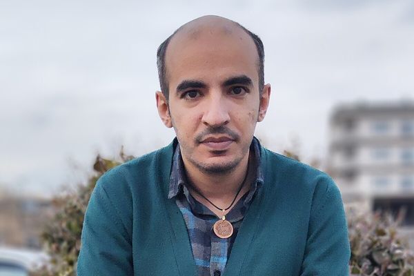 "وول ستريت جورنال": اعتقال شنبه زاده أظهر مدى خوف النظام الإيراني من الشعب