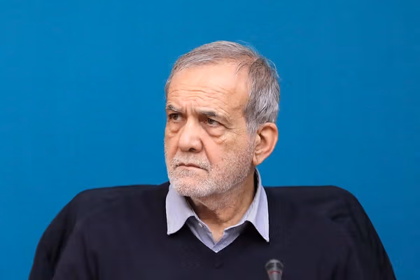 مسعود پزشکیان در شبکه ایکس: پاسخ محکمی به حمله به زیرساختها و مراکز اقتصادی میدهیم