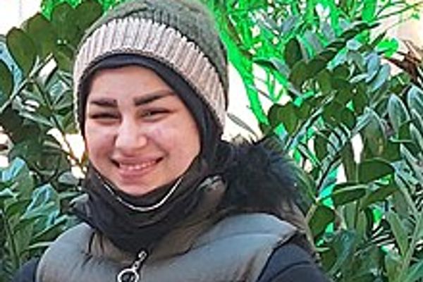 عضو مجلس الثورة الثقافية الإيراني عن ذبح الفتاة الأهوازية: القاتل والضحية مظلومان