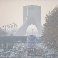 طالبت بإعلان الطوارئ.. "الأرصاد": تلوث الهواء في طهران قد يصل إلى مستويات "خطيرة جدًا"