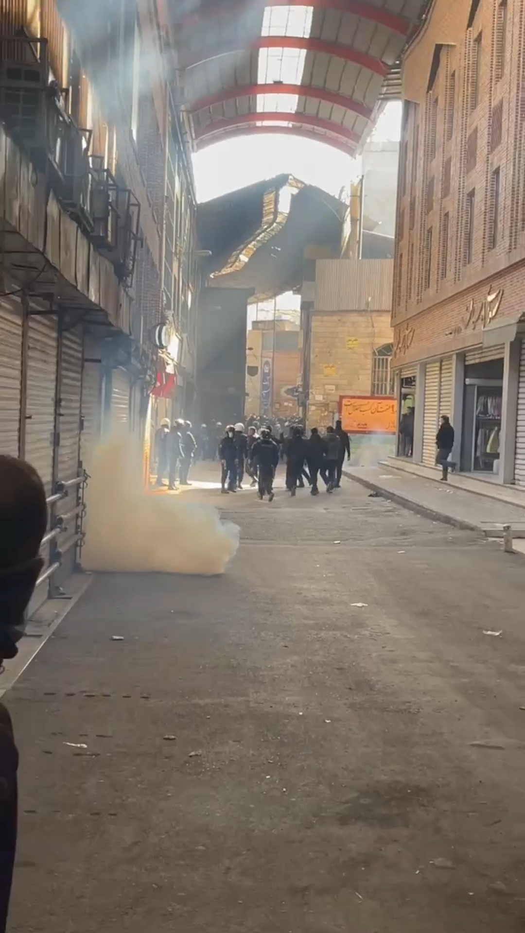 استراتژیست بازارهای جهانی: فروپاشی اقتصاد برای حکومت ایران خطری جدی‌تر از مداخله نظامی است