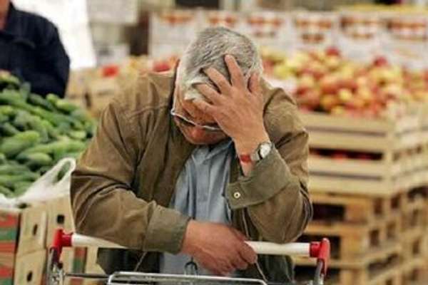 Iran Official Warns Radio Staff Not To Bring Up Economic Woes