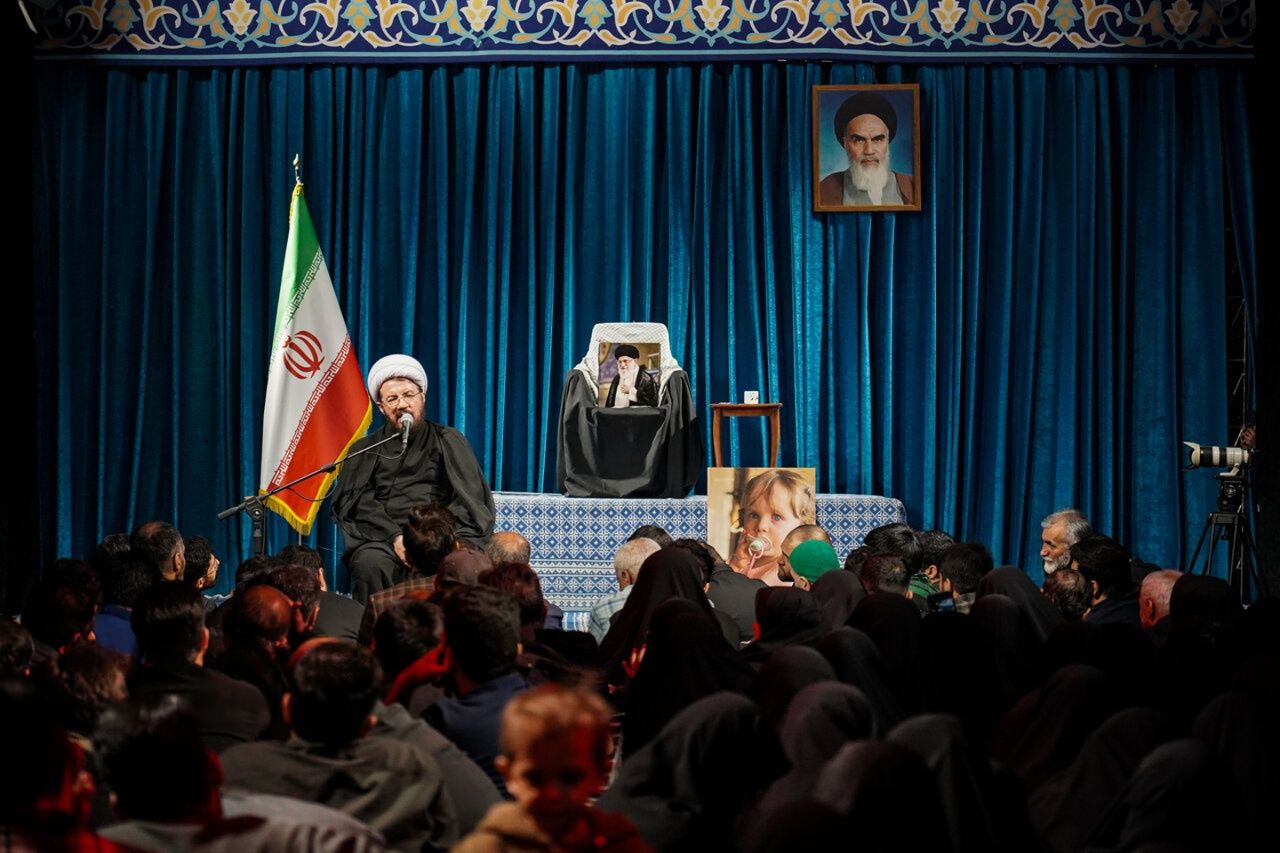 Khamenei mourning site shut as shroud-wearing hardliners expose loyalist rift