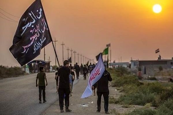النظام الإيراني يواصل دعم مسيرات "الأربعين".. ويزعم: 4 ملايين عبروا الحدود إلى كربلاء