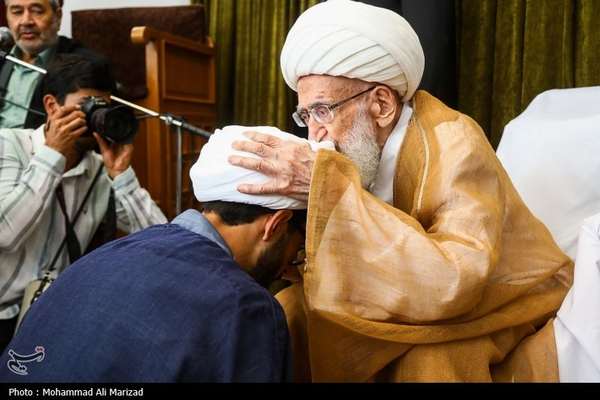 مقام حوزه علمیه: طلابی را استعداد کمتر از متوسط را دیدهام که با تلاش از فضلای خوب شدند