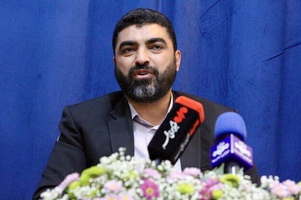 برلماني إيراني: الوصول غير المنضبط للإنترنت العالمي يسبب أضرارًا خطيرة