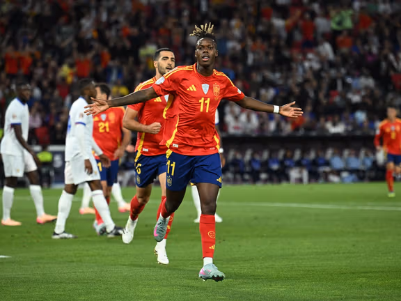 نیکو ویلیامز به صورت رسمی خواهان پیوستن به بارسلونا شد