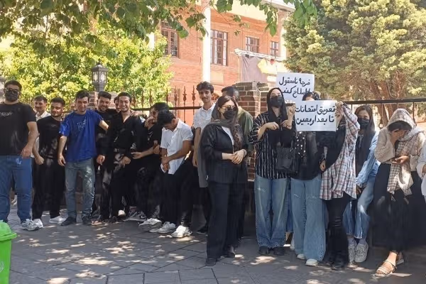 Students protest exam schedule, demand postponement of final tests