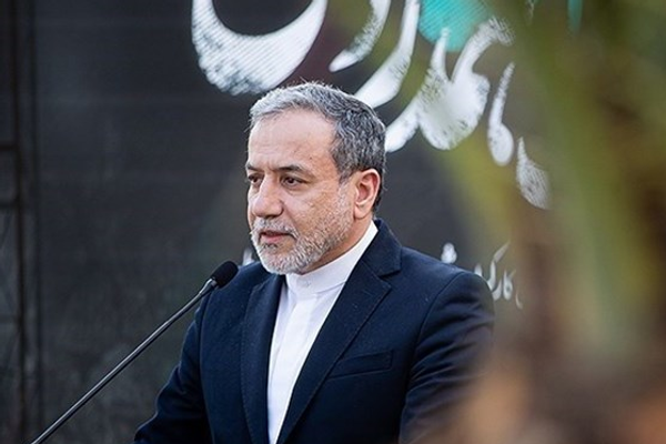 وزير الخارجية الإيراني: لم نتلقَ أي رسائل من ترامب وهناك "انعدام ثقة" مع واشنطن