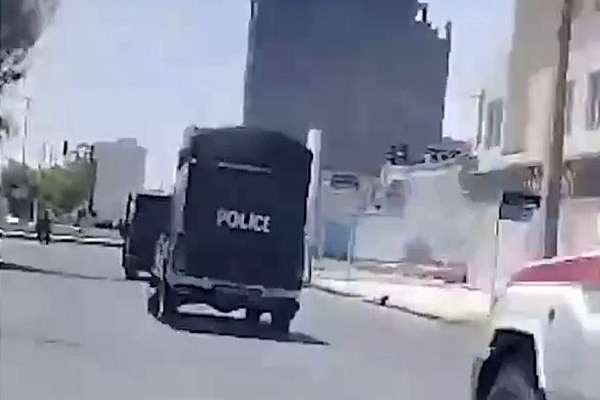 السلطات الإيرانية تصعد من ضغوطها على متظاهري زاهدان.. ووجود أمني وعسكري كثيف في المدينة