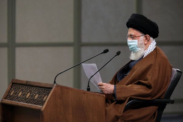 خامنئي: البعض يستعرض المشاكل وكأن الجمهورية الإسلامية لم تحقق أي نجاح