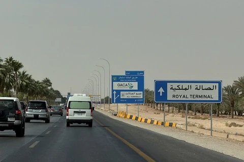 عربستان سعودی از دفع حملات موشکی و پهپادی به ریاض و مناطق جنوبی این کشور خبر داد