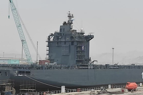 IRGC’s New Massive Ship To Support Fleet Of Small Fast Boats Against US Navy