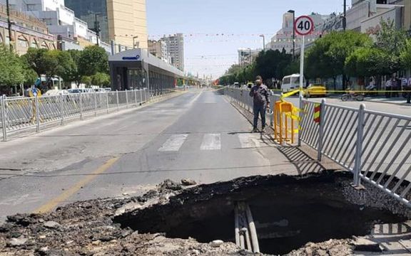 وزارت راه و شهرسازی: فرونشست در مشهد به تدریج به حرم امام هشتم هم میرسد