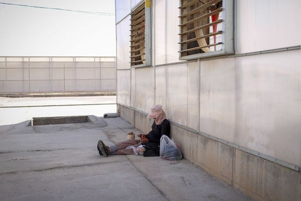 Too big to hide: Revolutionary Guards daily admits Iranians' economic pain