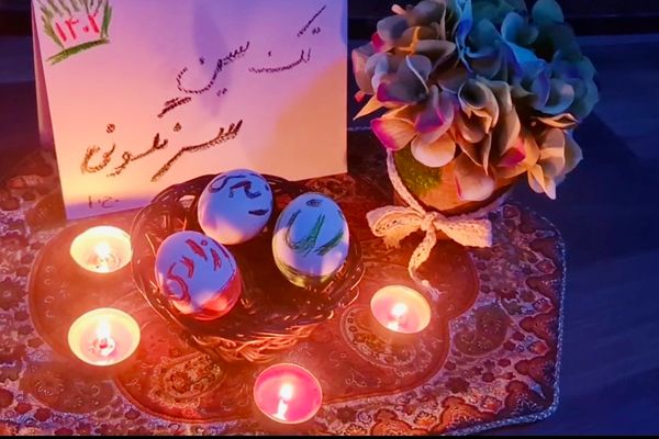 تجمعات احتجاجية وهتافات ضد خامنئي في عيد النوروز .. وناشطون يحثون على إسقاط النظام