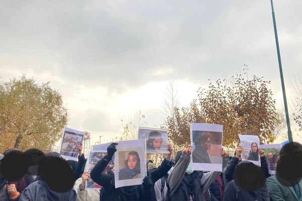 استمرار الإضرابات الجامعية في إيران.. والطلاب ينظمون عروضا فنية ضد "عسكرة الجامعات"