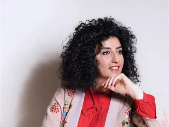 الناشطة المحبوسة نرجس محمدي: وجود 21 سجينة سياسية فوق الستين يظهر تطلع الإيرانيات للحرية