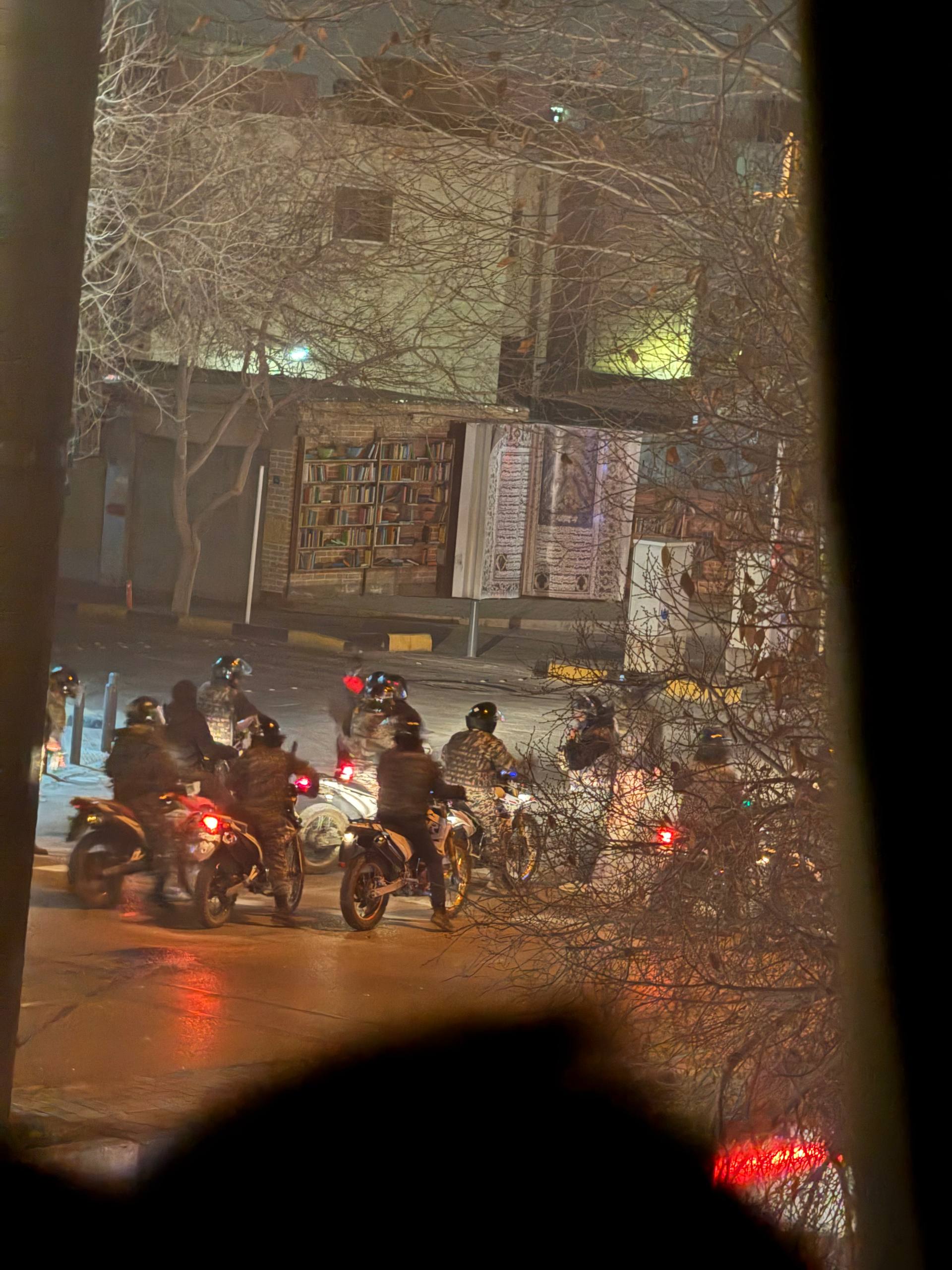 سی‌ان‌ان: هزاران شبه‌نظامی عراقی در سرکوب معترضان در ایران دست داشته‌اند